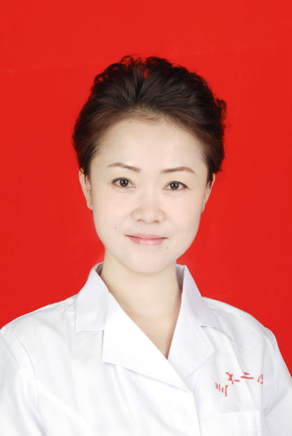  杨静
