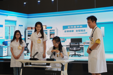 兰大二院举办2023级全科医学专业住培结业典礼